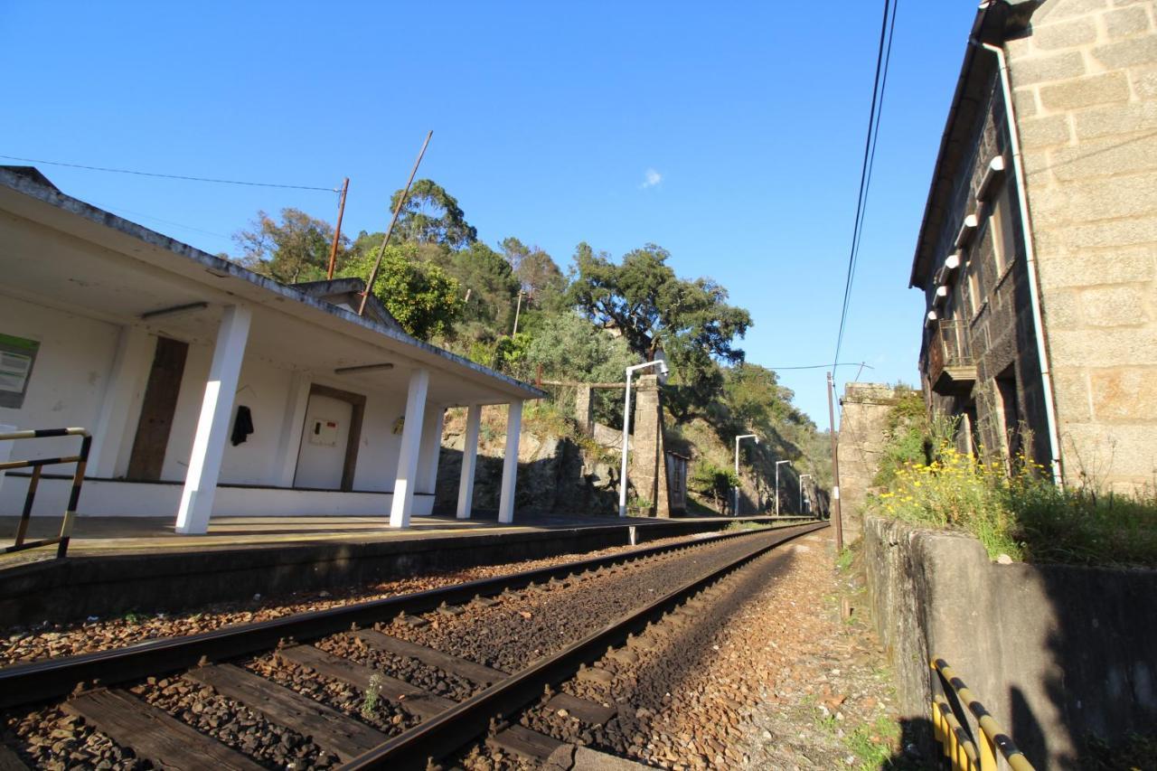 Casas Do Campo Da Moita *