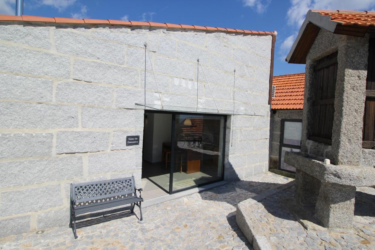 Casas Do Campo Da Moita *